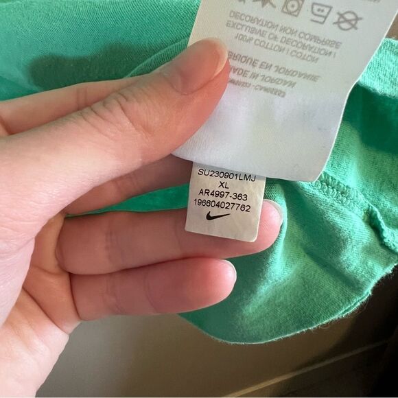 ✨ The Nike Tee Green T-Shirt XL - Picture 8 of 11